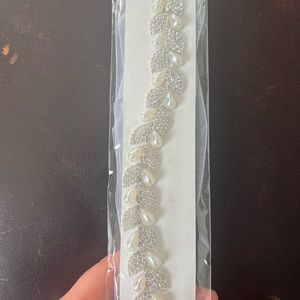 Crystal and Pearl leaf wedding belt